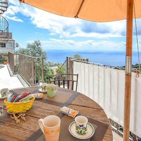 Cozy Apartment In Massa Lubrense Εξωτερικό φωτογραφία