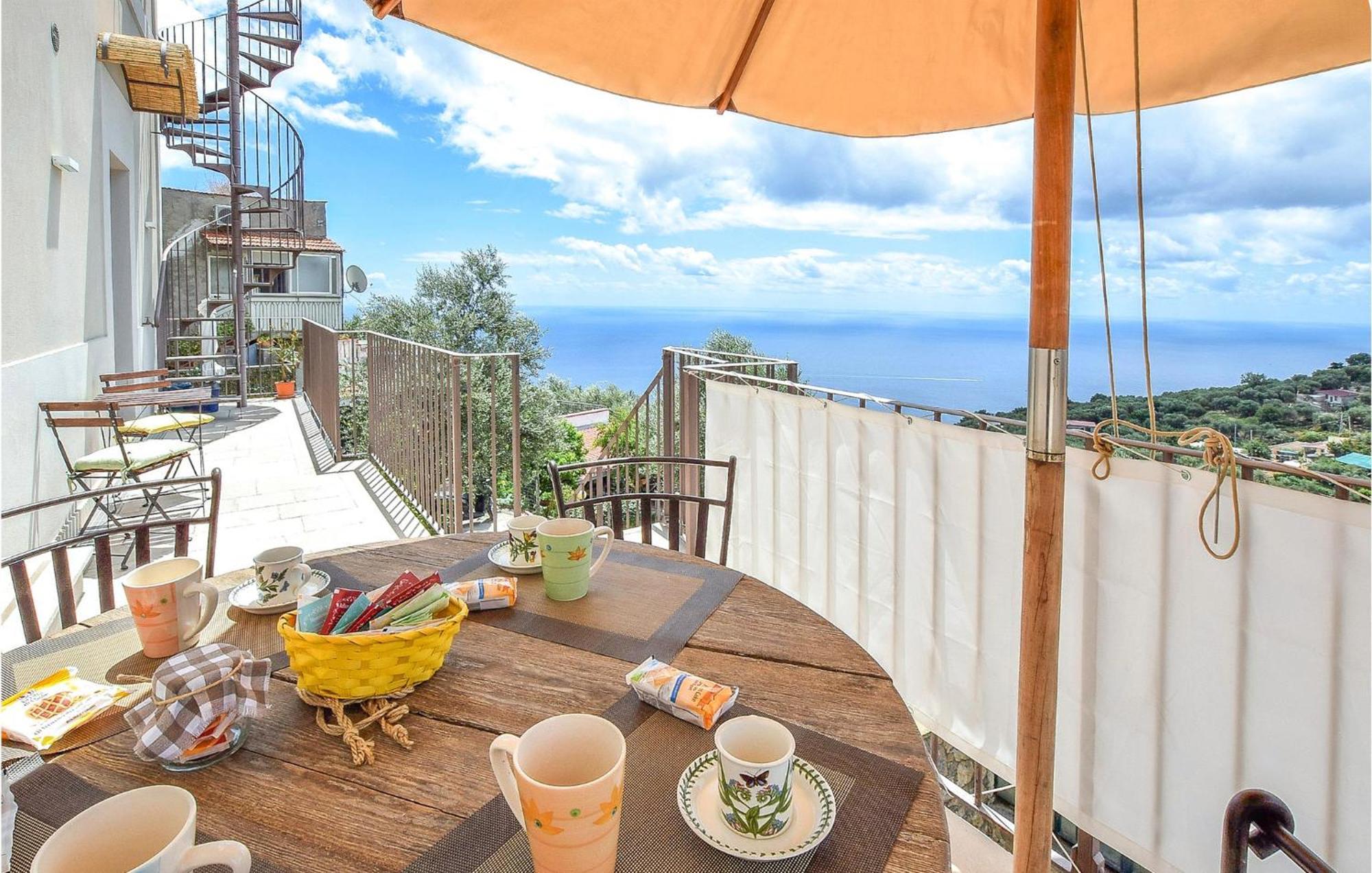 Cozy Apartment In Massa Lubrense Εξωτερικό φωτογραφία